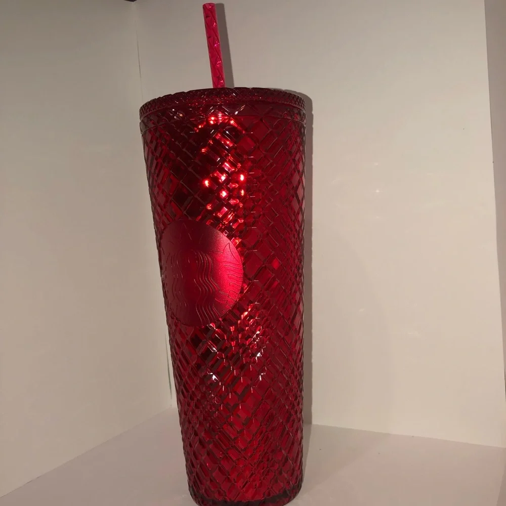 Starbucks Winter 2021 Collection Red Grid Cold Cup - Picture 2 of 4